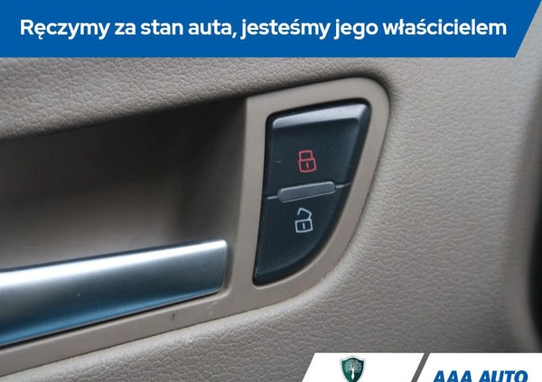 Audi A4 cena 36000 przebieg: 136159, rok produkcji 2009 z Kępno małe 379